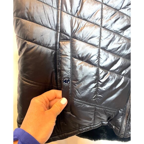 Michael Kors Puffer Zip Front Faux Fur Lined Black Vest Size Extra Large XL - Picture 10 of 10
